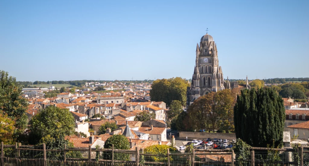 photo ville de saintes